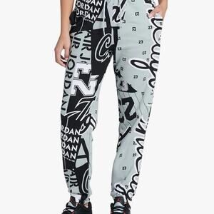 Jordan Women's All-Over Print Fleece Pants in a gray/black colorway sz Large BNW
